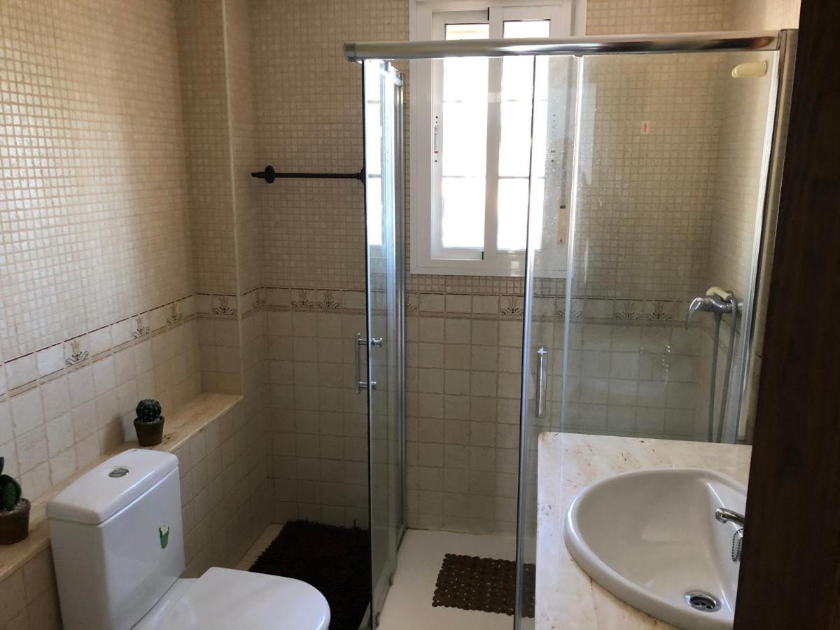 Moderno Y Amplio Chalet, Con Piscina Privada Chiclana de la Frontera Exterior foto