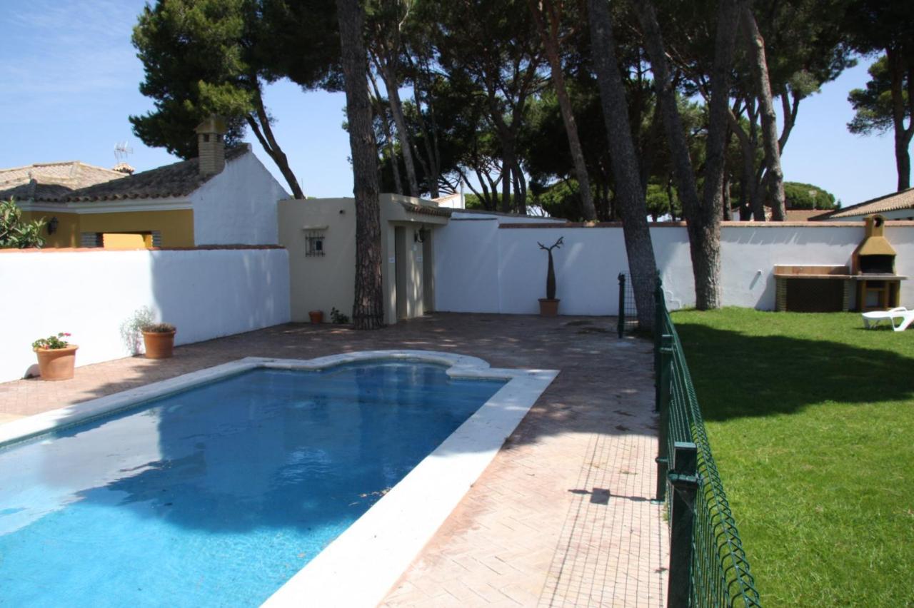Moderno Y Amplio Chalet, Con Piscina Privada Chiclana de la Frontera Exterior foto