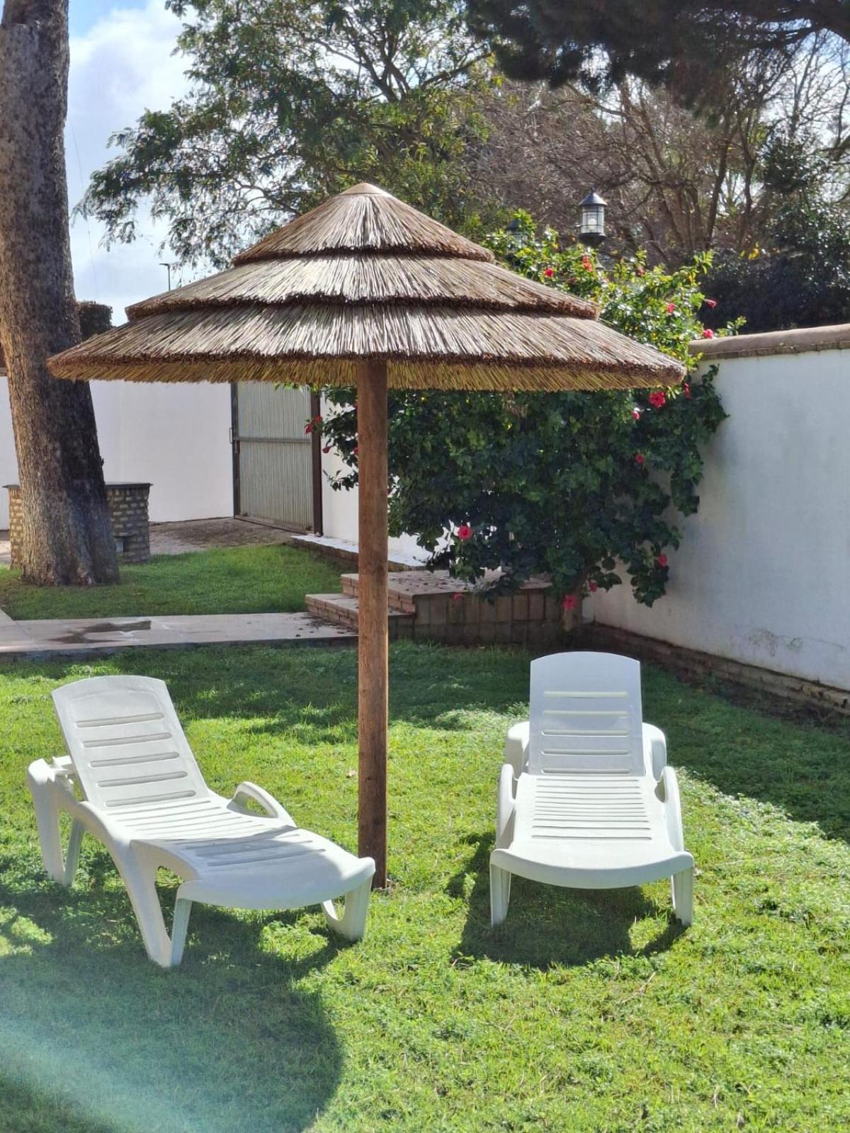 Moderno Y Amplio Chalet, Con Piscina Privada Chiclana de la Frontera Exterior foto