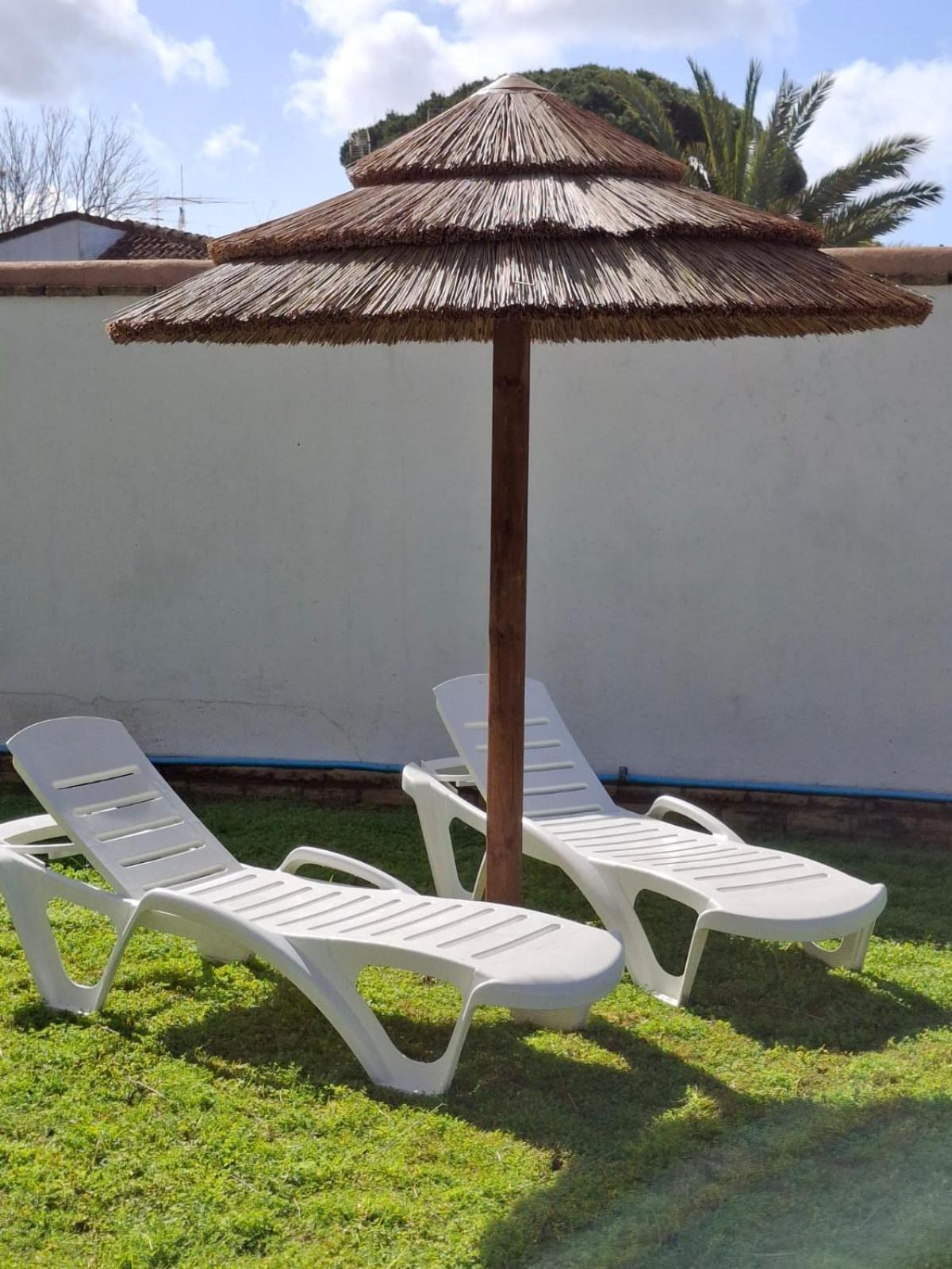 Moderno Y Amplio Chalet, Con Piscina Privada Chiclana de la Frontera Exterior foto